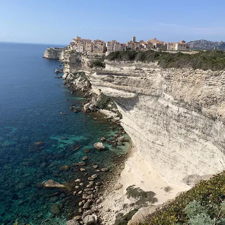 Spacieux A Porto-vecchio Avec Piscine Partageeb Порто-Веккьо