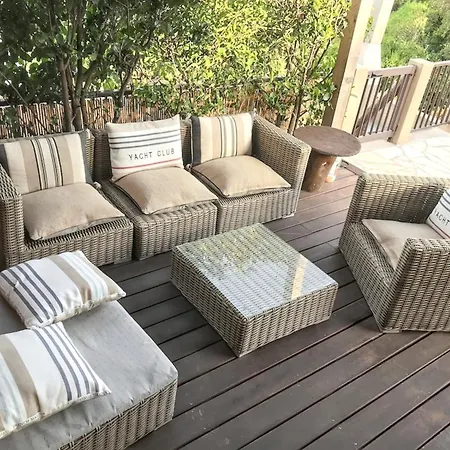 Vecchio Poolside Retreat: 3-bedroom With Wi-fi Porto-Vecchio (Corsica)