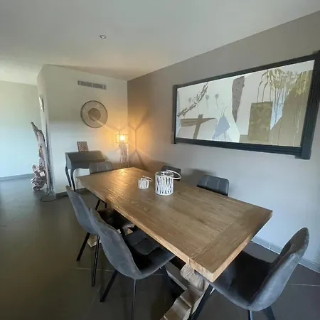 Spacieux A Porto-vecchio Avec Piscine Partageeb * Порто-Веккьо